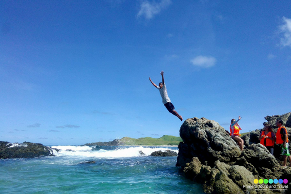 What to do in Calaguas -15 Chilled things to do in Calaguas - Cliff Dive - Calaguas Islands Tour Packages - Primero Tours and Travel
